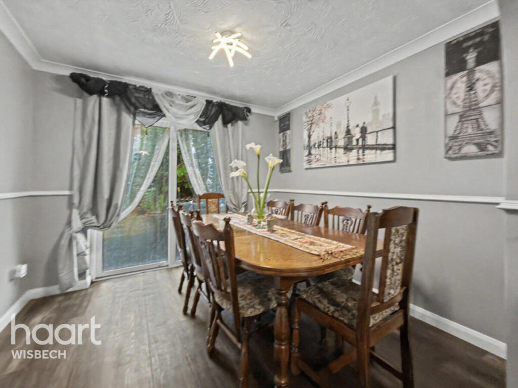 House in Peterborough - View 3