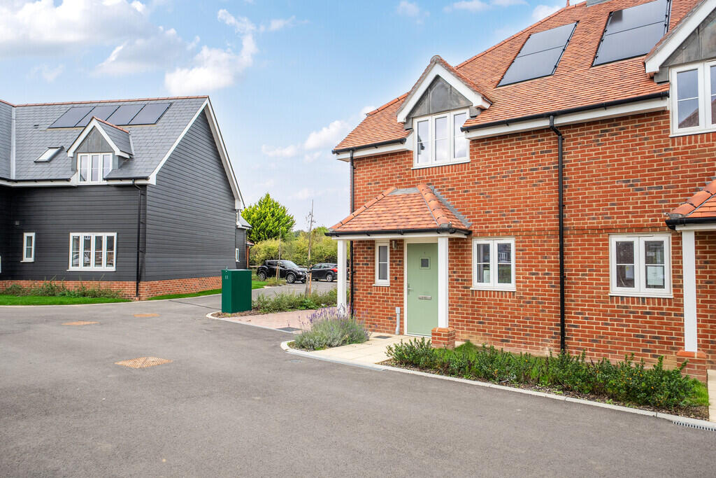 House in Horsham, Itchingfield