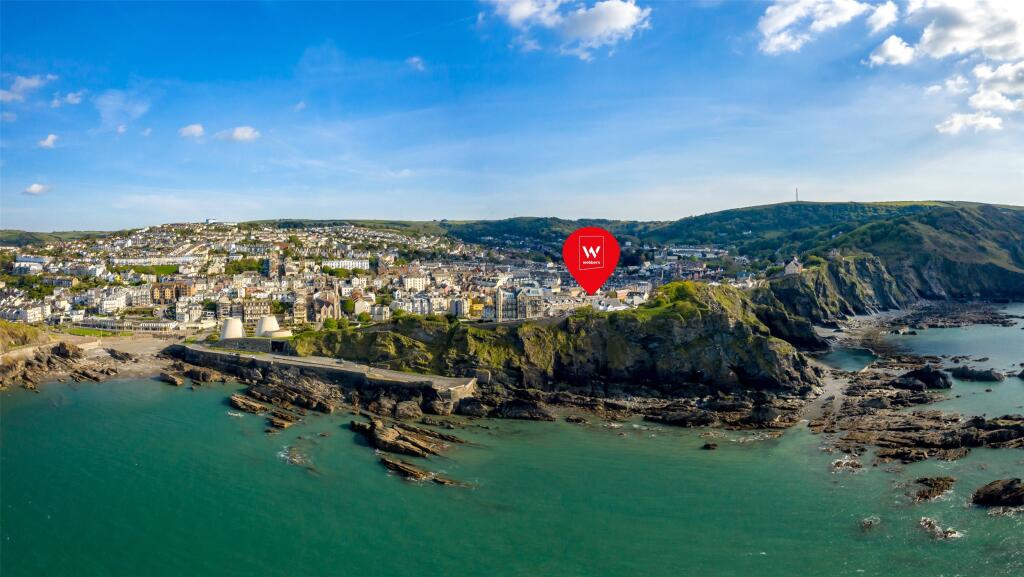 2-bed apartment on Runnacleave Road, Ilfracombe, Devon, EX34, £210,000