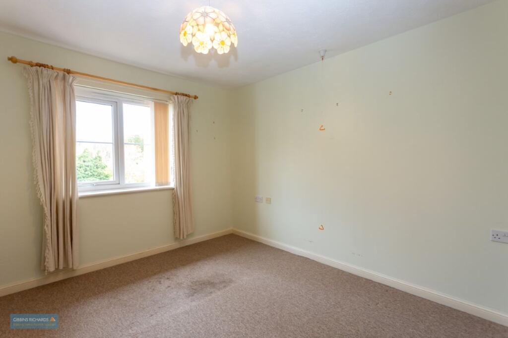 Apartment in Taunton - View 4