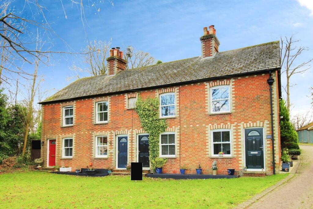 Main image of property: Victoria Cottages, Cottered