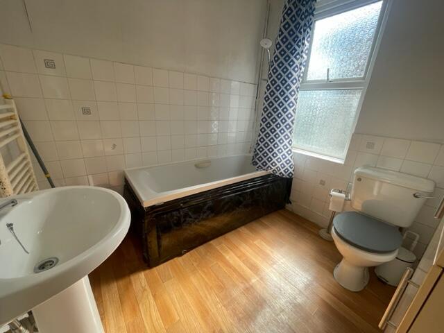 Holdenhurst Road, BOURNEMOUTH photo 5