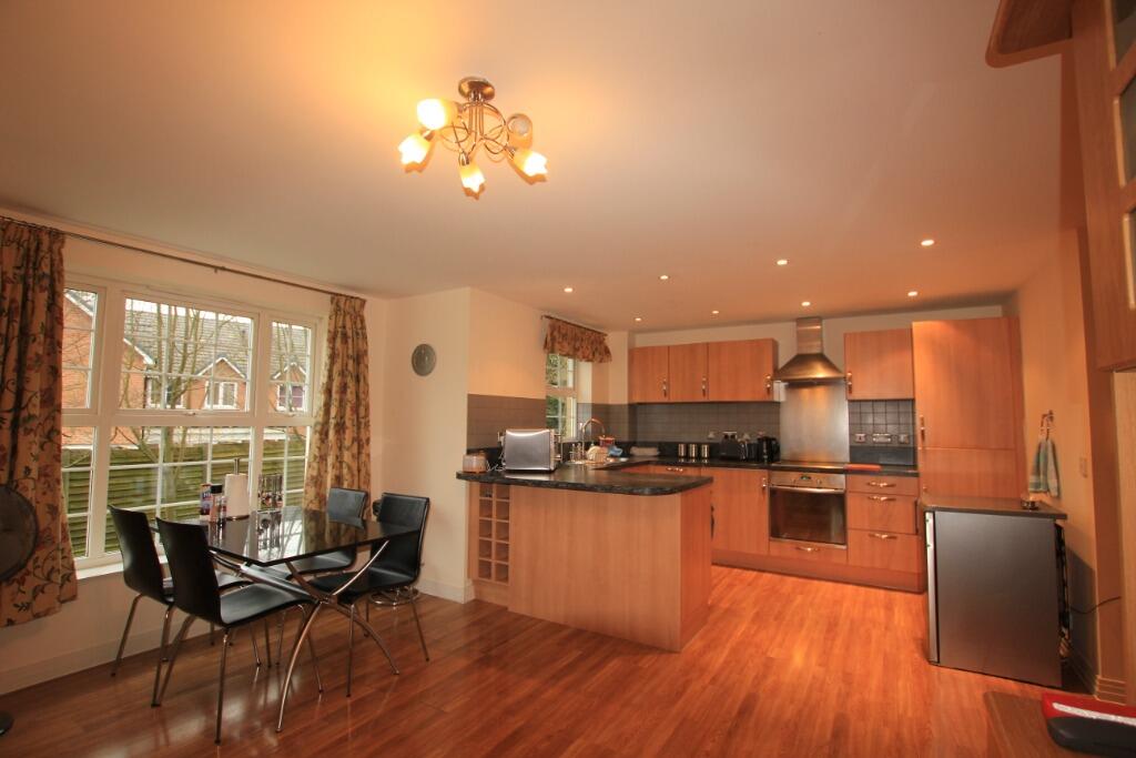 Apartment in Watford - View 4