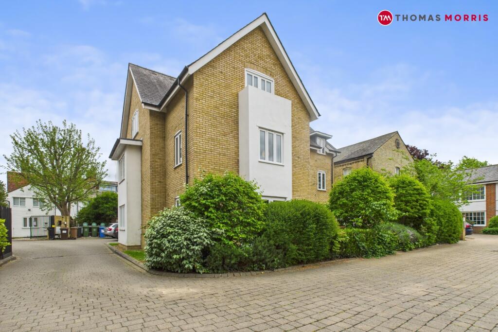 Main image of property: Kneesworth Street, Royston, Hertfordshire, SG8