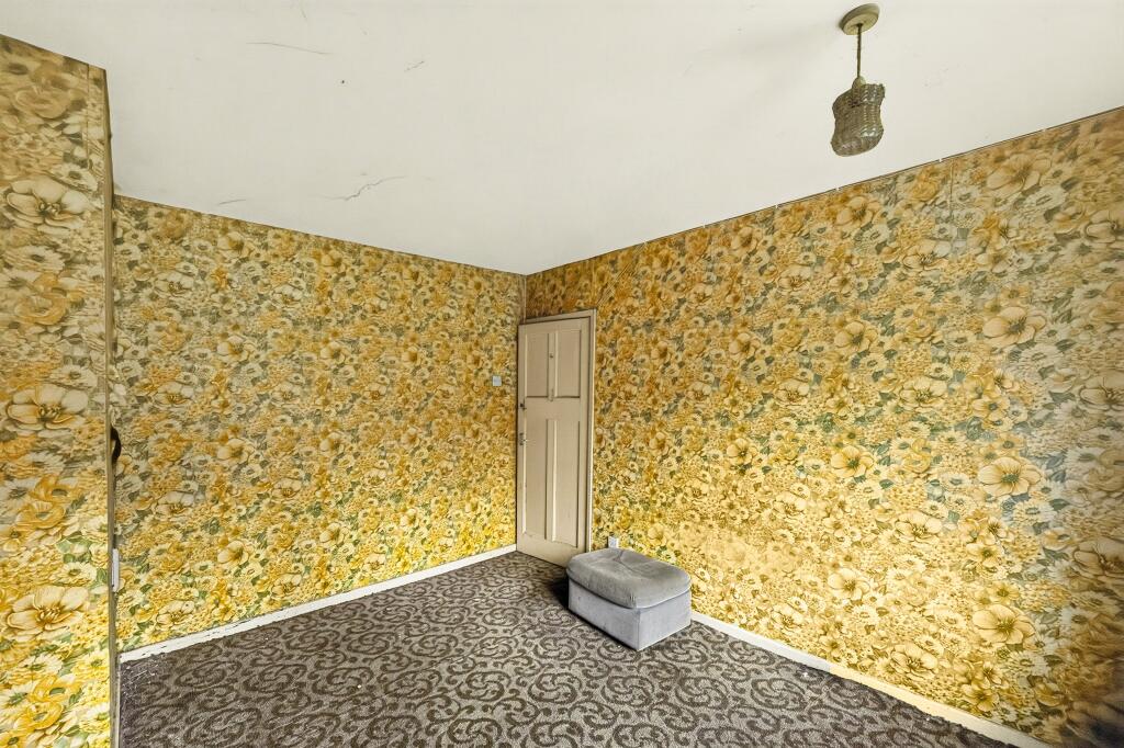 House in Nottingham - View 5