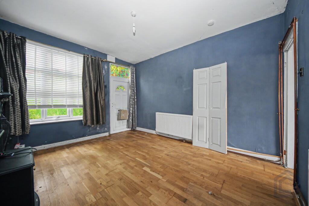 House in Bolton, Horwich - More