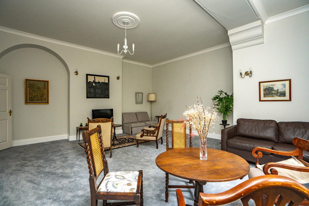 Apartment in Worcester - More