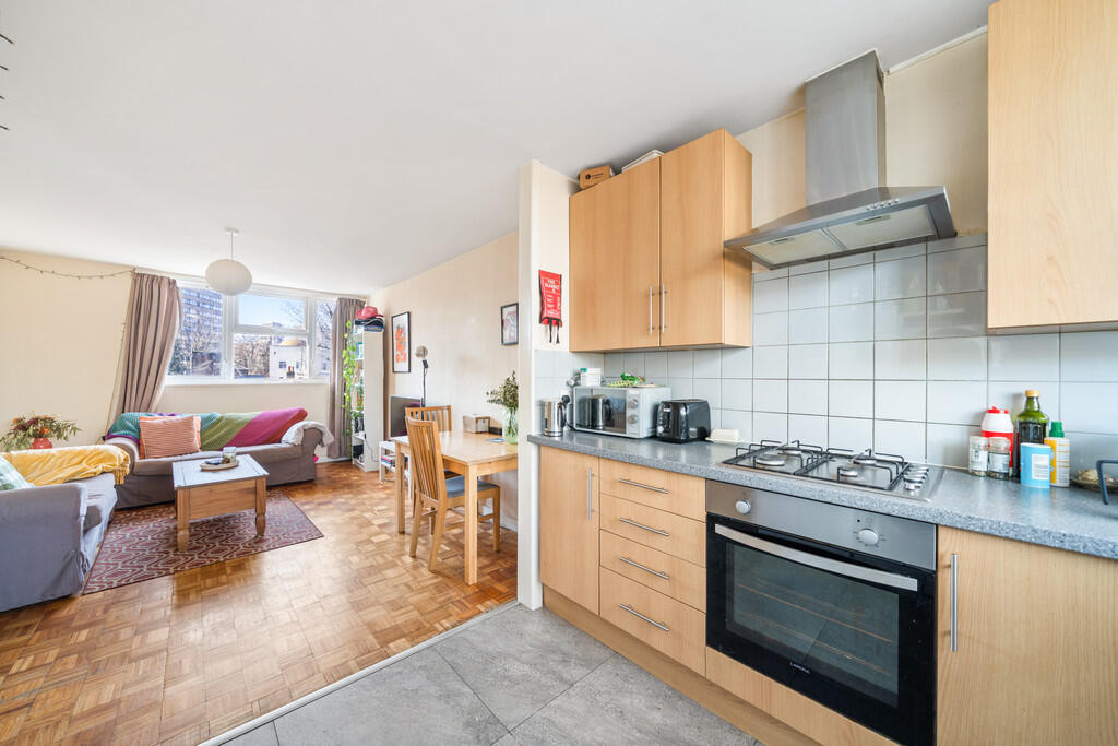 Apartment in London - View 5