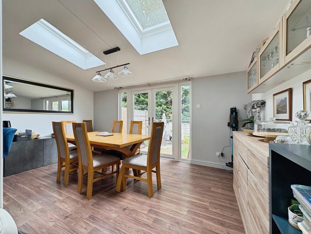 House in Guildford - View 3