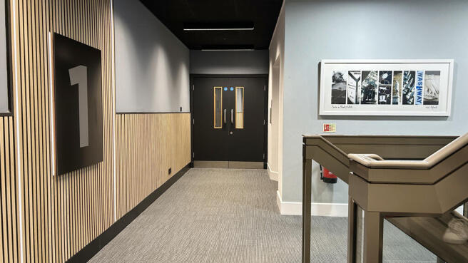 1st floor lobby