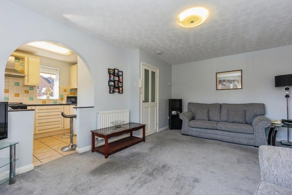 House in Oldham - View 4