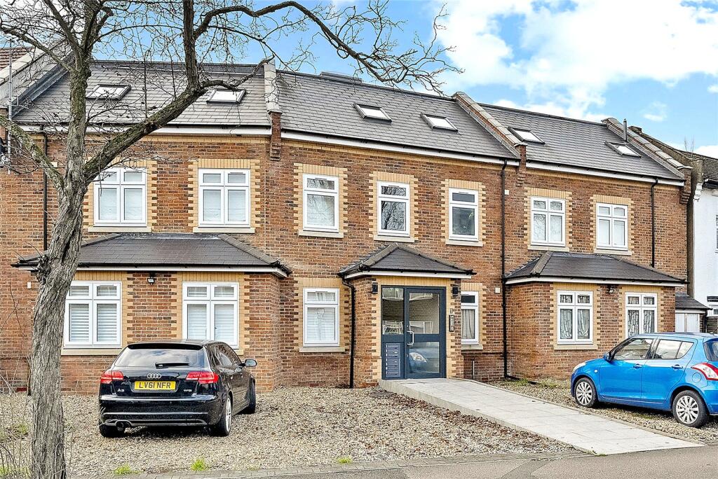 Apartment in London, Leytonstone - More