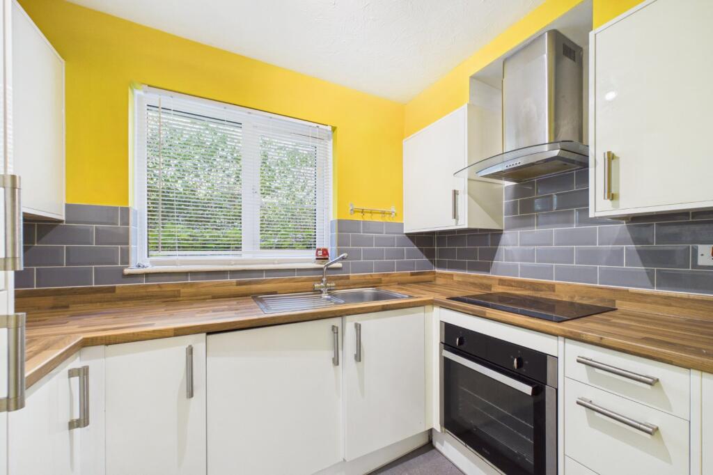 Horatio Avenue, Warfield, Berkshire, RG42 photo 3