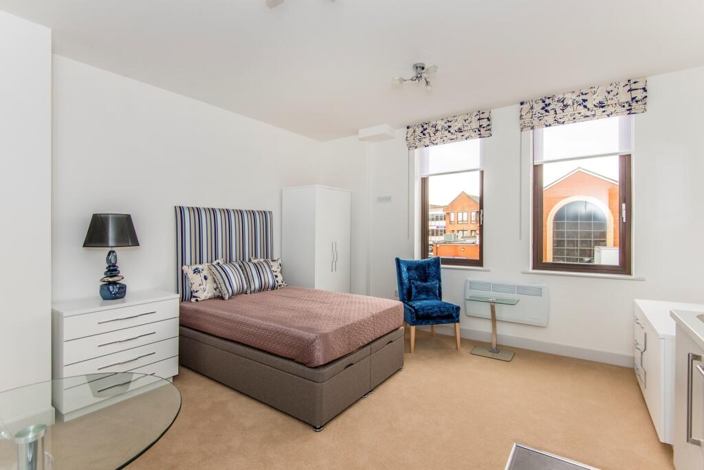 Main image of property: The Chambers, East Street, Reading, RG1
