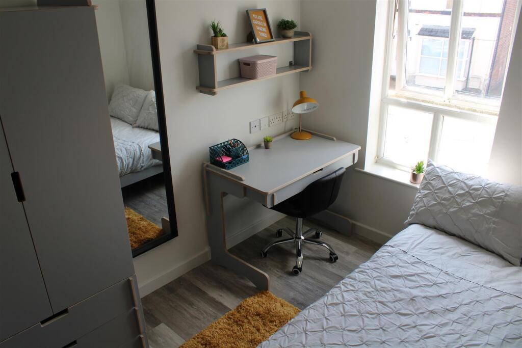 Apartment in Lincoln - View 5