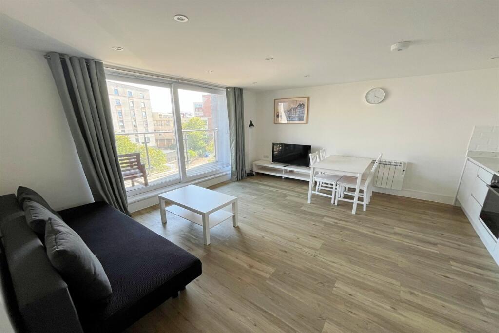 Apartment in Bournemouth - View 2