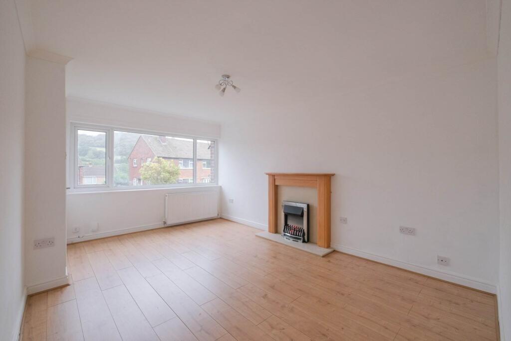 Lydgate Drive, New Mill photo 2