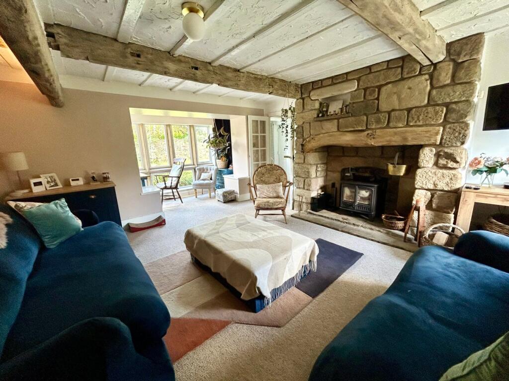 House in Bradford, Keighley - View 2