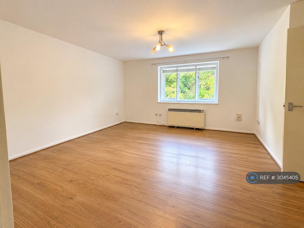 Main image of property: Wedgewood Road, Hitchin, SG4