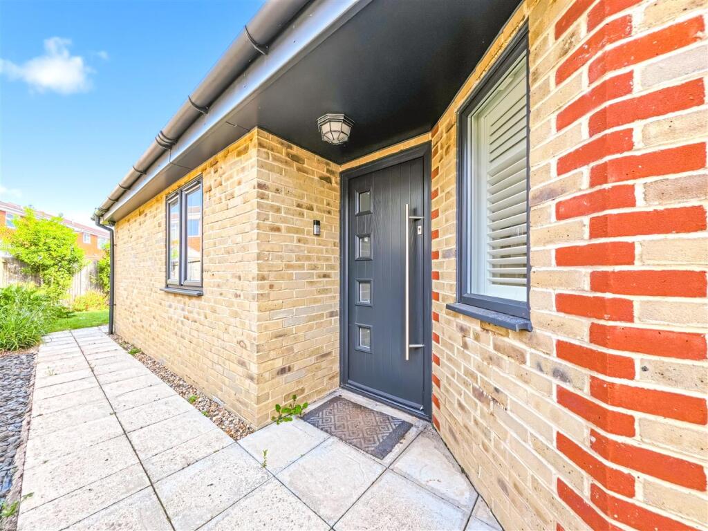 House in Canterbury, Herne and Broomfield - More