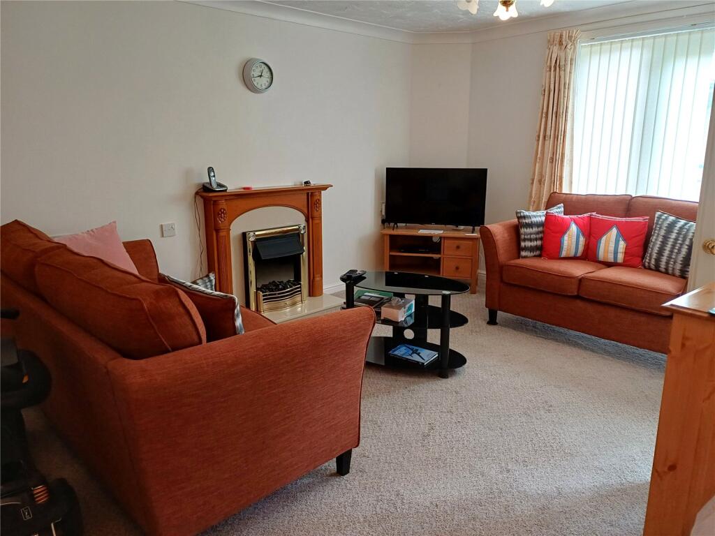 50 Peelers Court, St Andrews Road, Bridport, DT6 photo 4