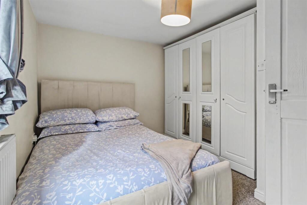 House in King's Lynn and West Norfolk, West Winch - More