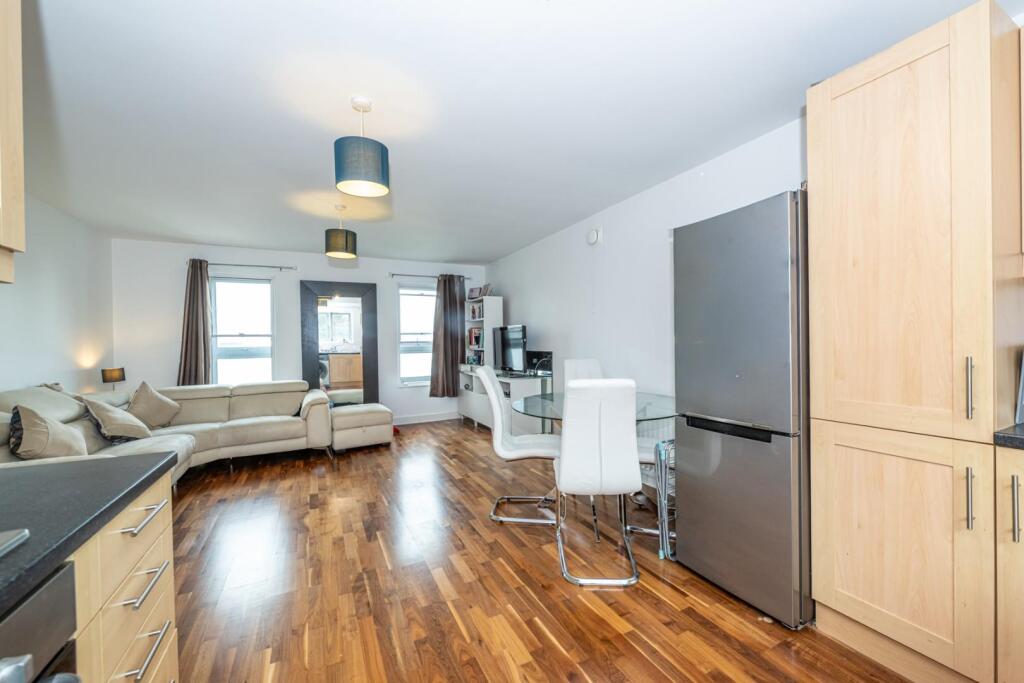 Apartment in London - View 4