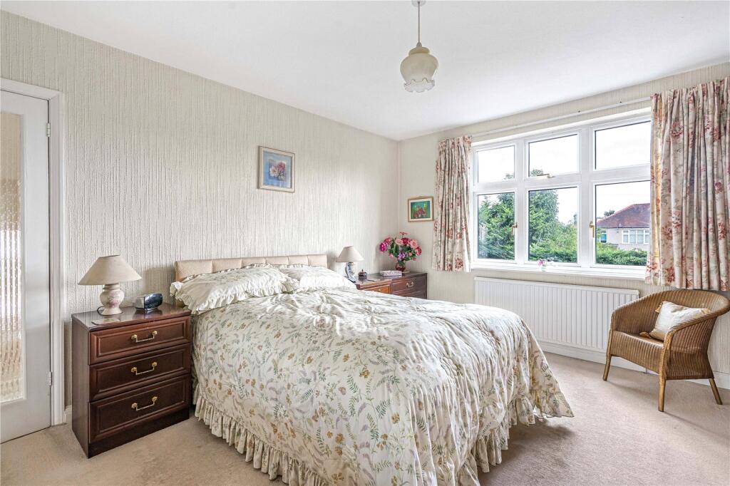 House in Twickenham - View 4