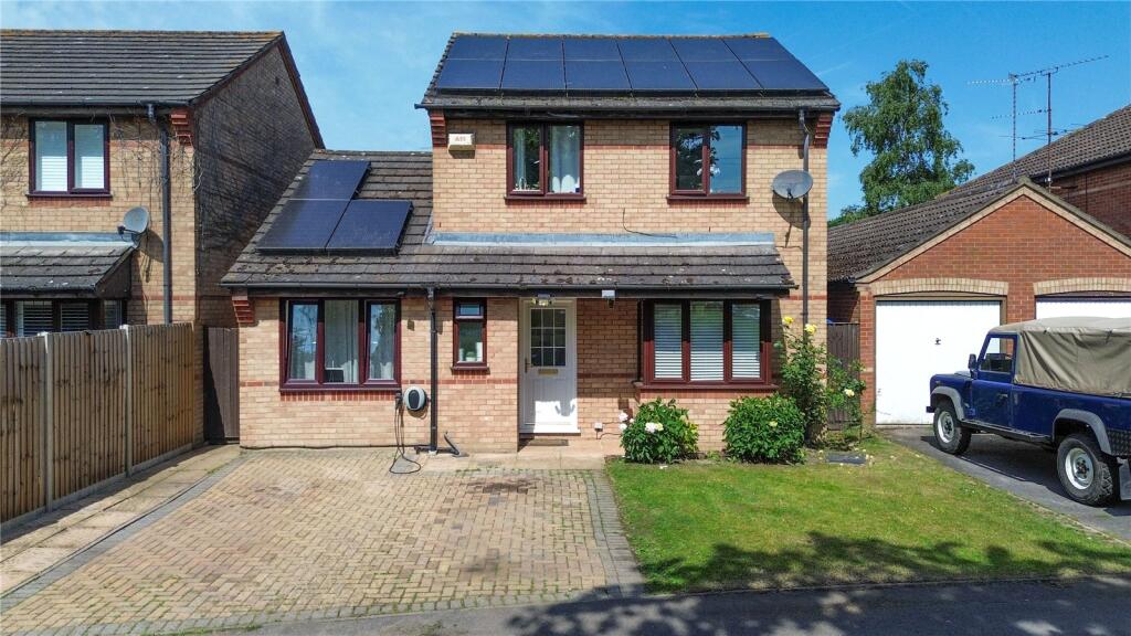 4-bed detached on Cavendish Gardens, Winnersh, RG41 5TG, RG41, £575,000