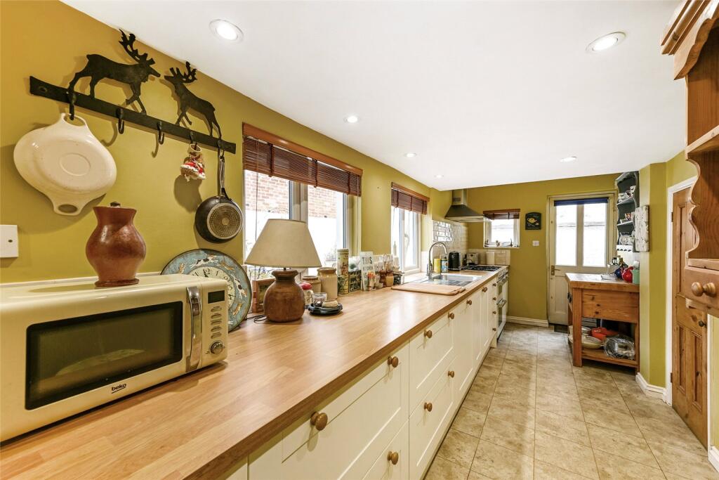 House in Chichester, Runcton, North Mundham - View 4