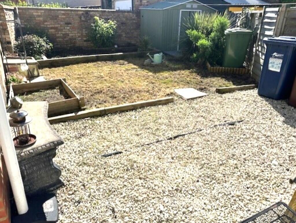 London Road, Chatteris, Cambs., PE16 6AS photo 2