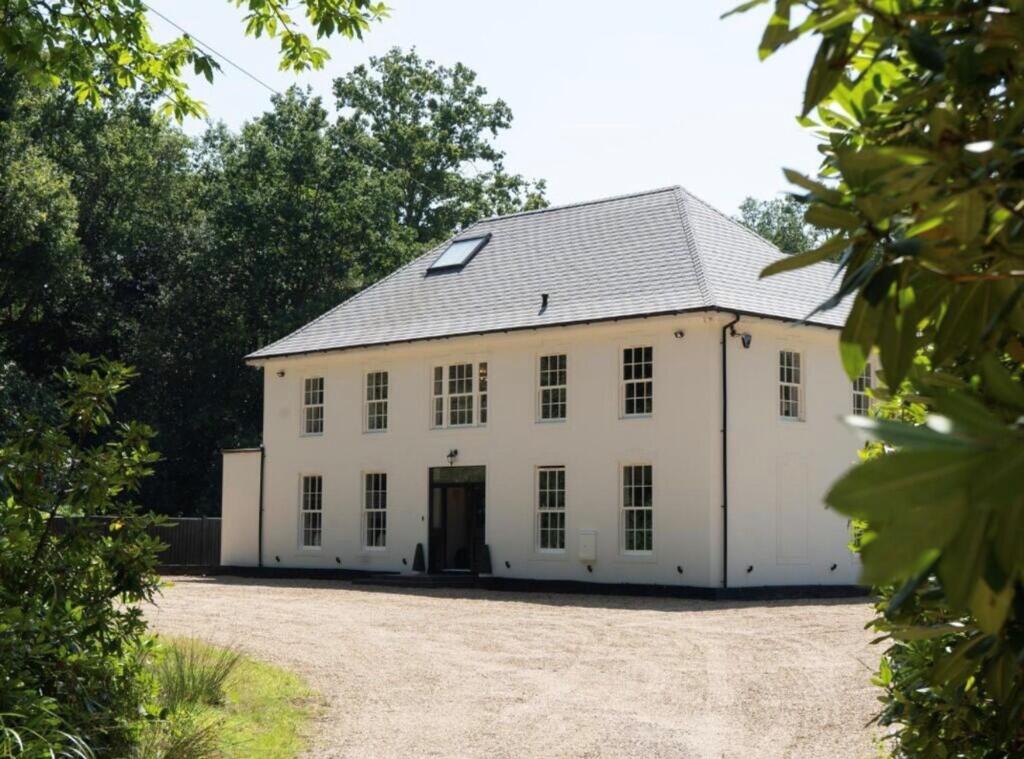 5-bed detached on Copthorne Common, Copthorne, RH10, £2,250,000