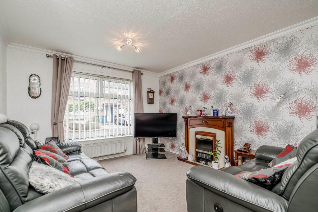 Buckshaw Hall Close, Chorley, PR7 photo 4