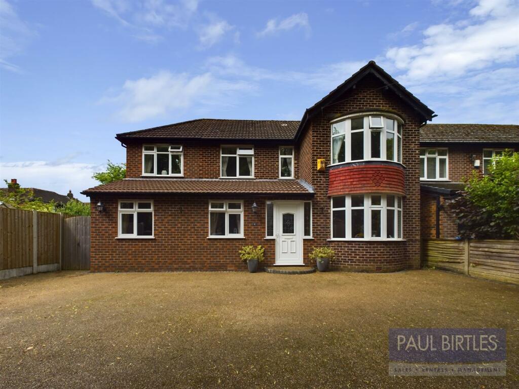 5-bed detached on Kingsnorth Road, Flixton, Trafford, M41, £675,000