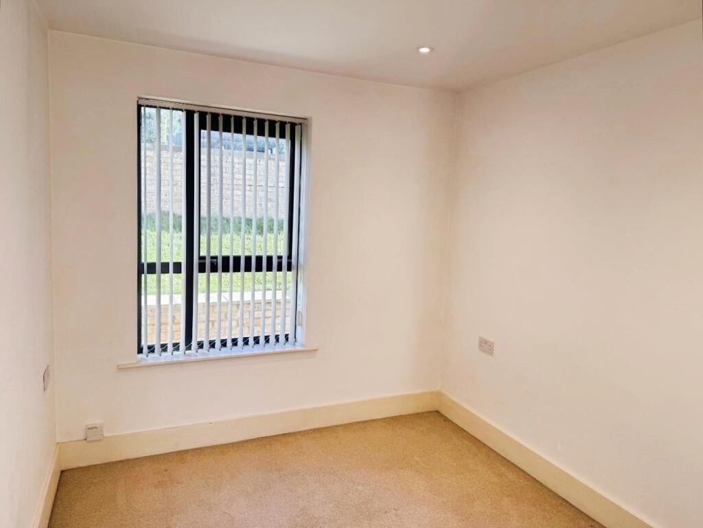 Apartment in Leeds - View 5