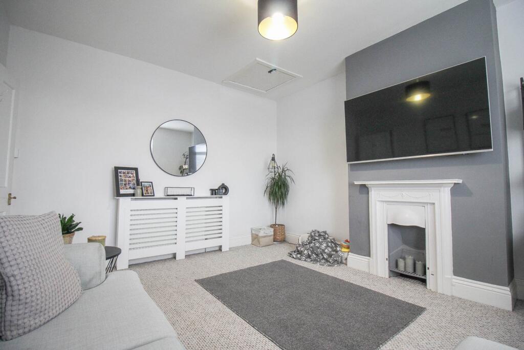 Apartment in Weston-super-Mare, Whitecross Village - View 3