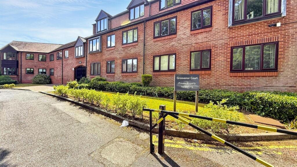 Grosvenor Court, The Green, Kings Norton photo 3