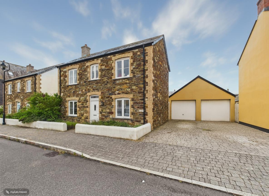 Main image of property: Stret Grifles, Nansledan, Newquay