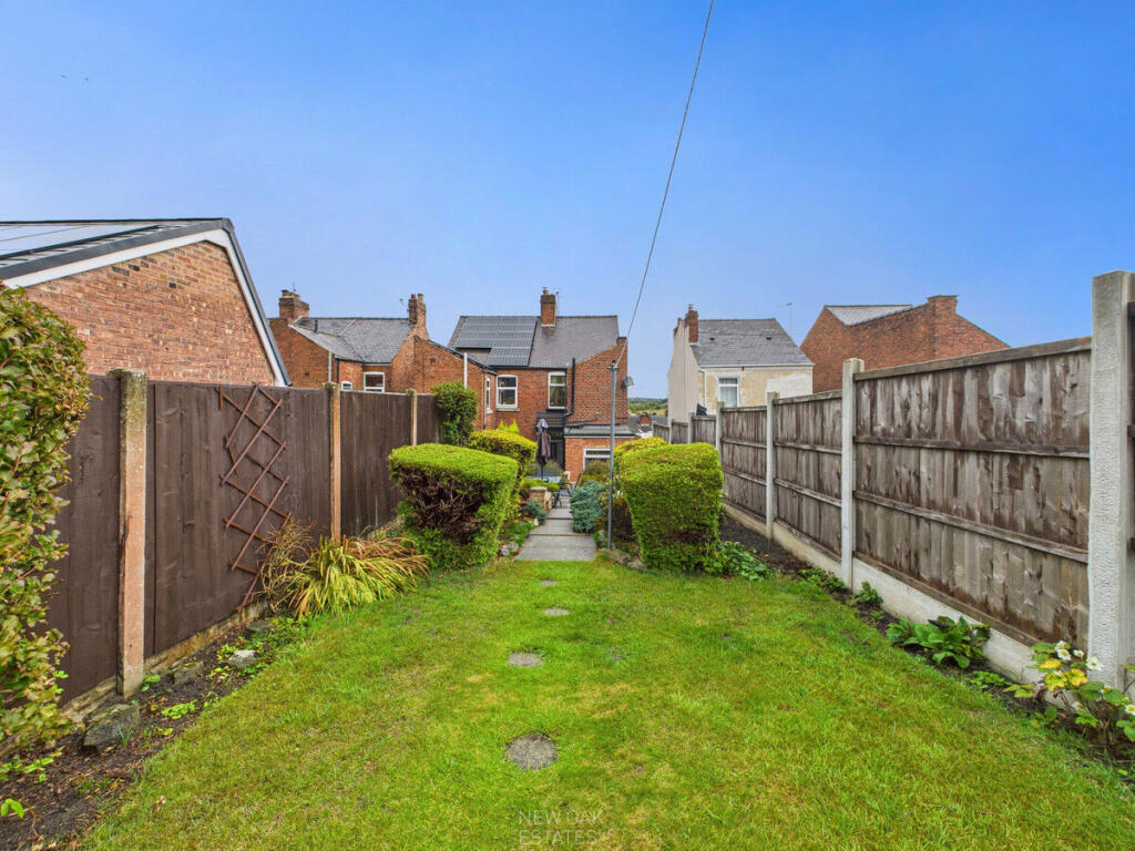 Queen Victoria Road, New Tupton, S42 photo 3