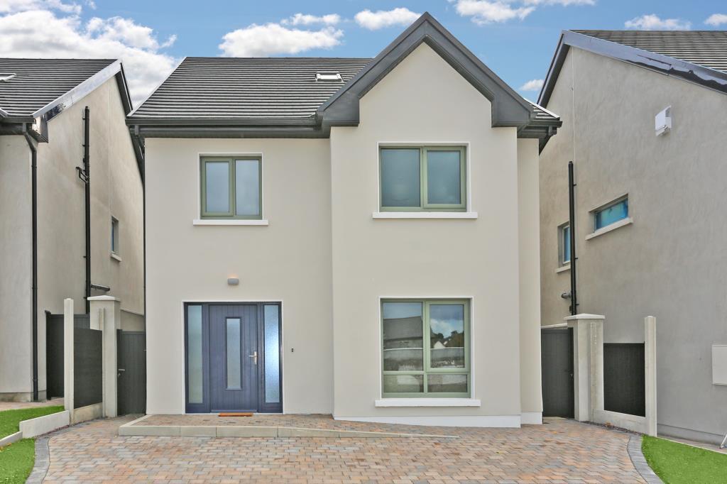 Main image of property: 2 Barnakyle Gardens, Patrickswell, Limerick, V9400N2