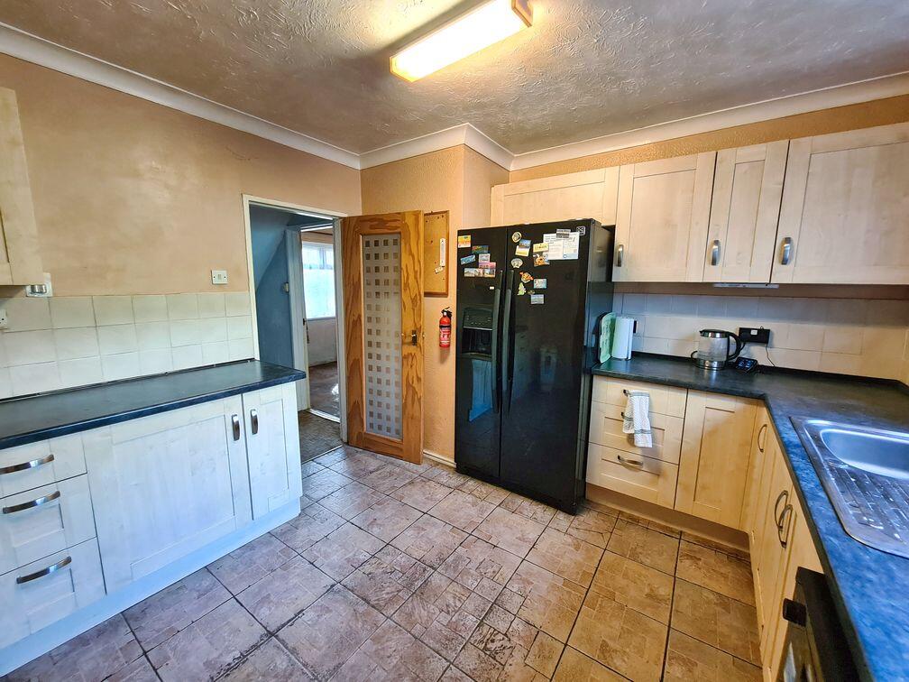 House in Southampton - More