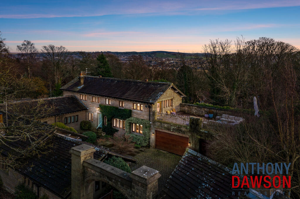 Main image of property: Carr Laund Mews, Carr Hall Road, Barrowford, BB9