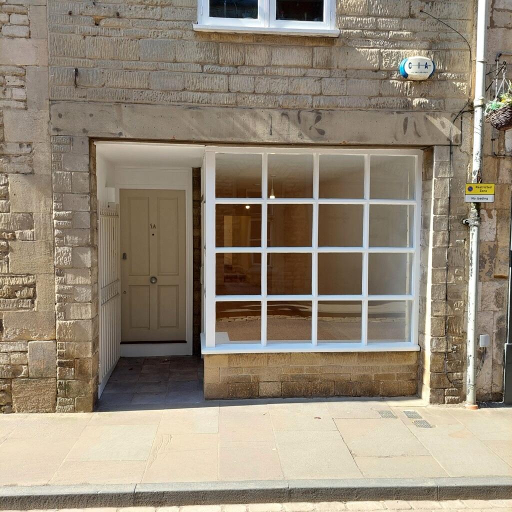 Main image of property: 1 Silver Street, Cirencester, Gloucestershire GL7 2BJ