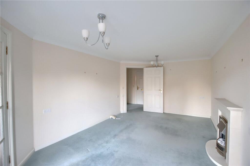 Apartment in Stockton-on-Tees - View 4