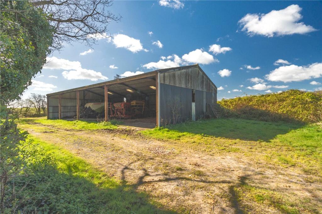 Wood Lane, Wartling, Hailsham, BN27 - More