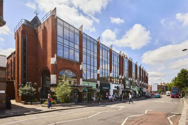 20250625_54TheBroadway_Ealing_Externals_00001-min_l_gal.jpg