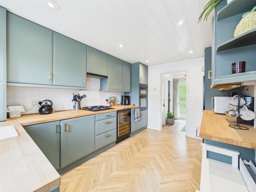 House in London, Kenley - View 3