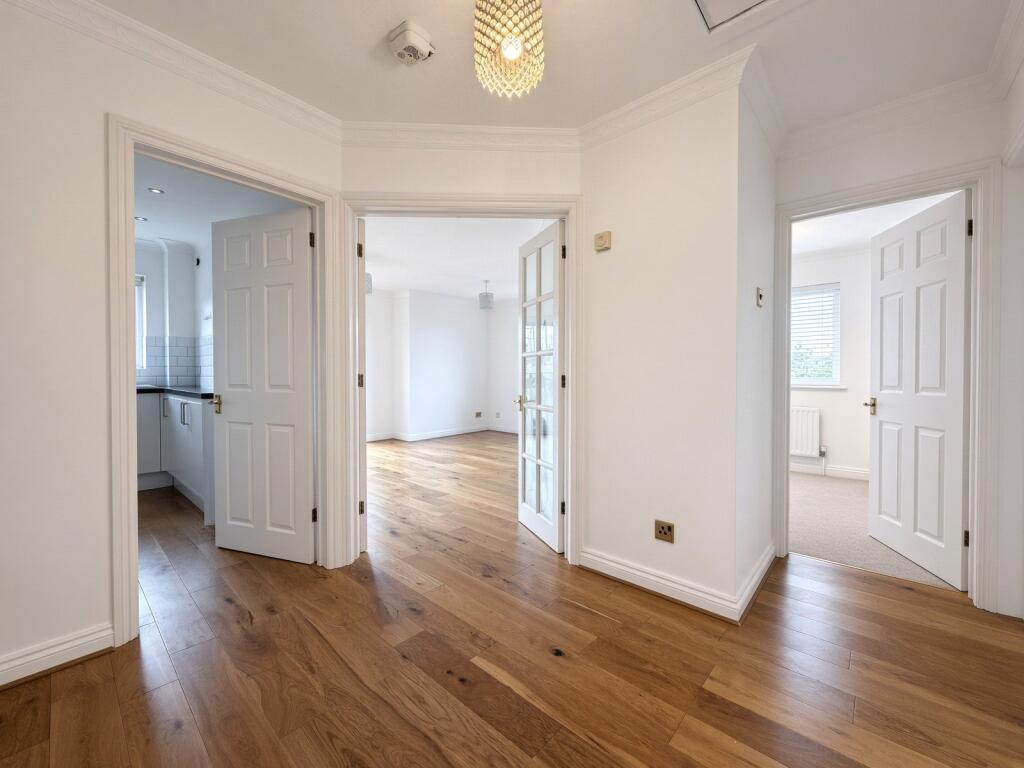 Apartment in Guildford - View 2