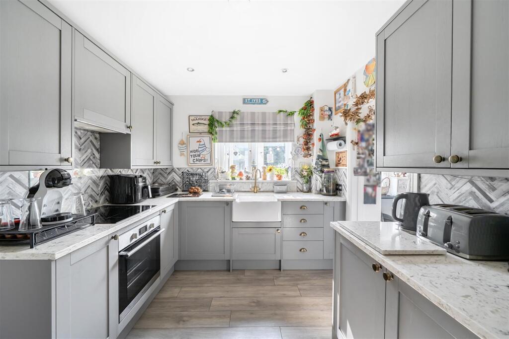 House in Peasedown St. John, Bath and North East Somerset - View 4
