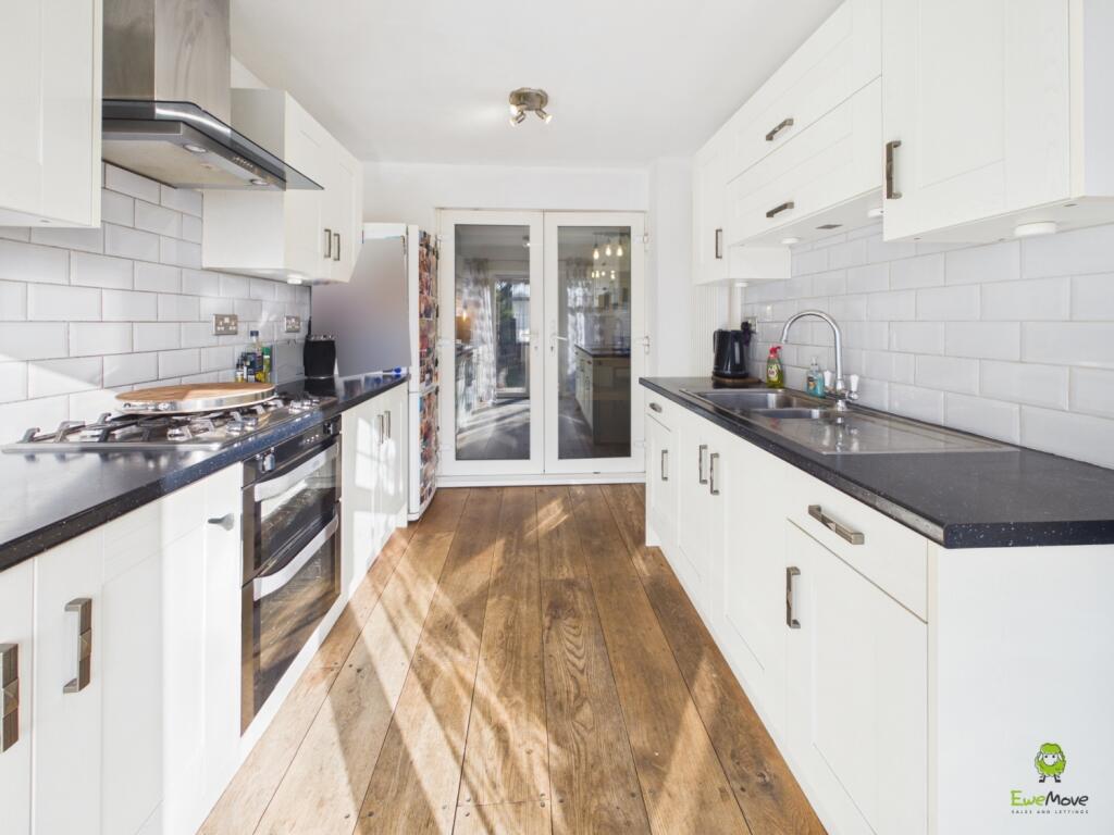 House in Dartford - View 4